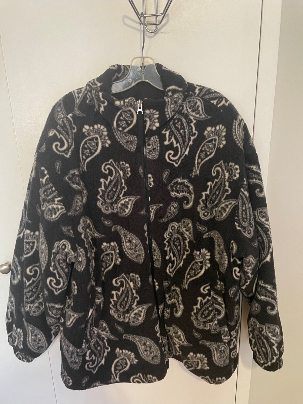 H&M Black and White Paisley Zip-Up Jacket